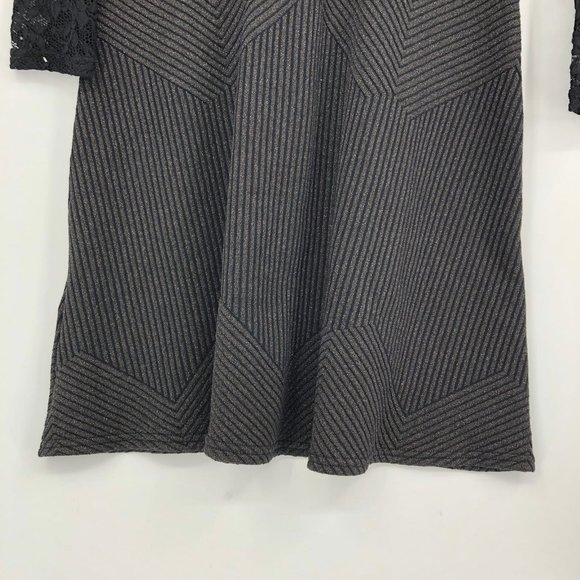 BCBGMaxAzria Black V-Neck Fit & Flare Dress | Versatile for All Seasons - Picture 6 of 6